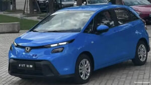 Honda Fit reaparece na China com visual radical consumo de até 17,9 km por litro e preço abaixo do Kwid