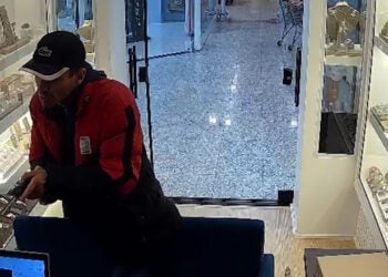 Joalheria é alvo de assaltos armados recorrentes em supermercado de Sumaré