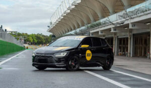 Chevrolet Onix Track Day encerra centenário da marca com conceito de pista e engenharia nacional