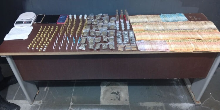 Tráfico de drogas BAEP prende dois durante operação em Hortolândia