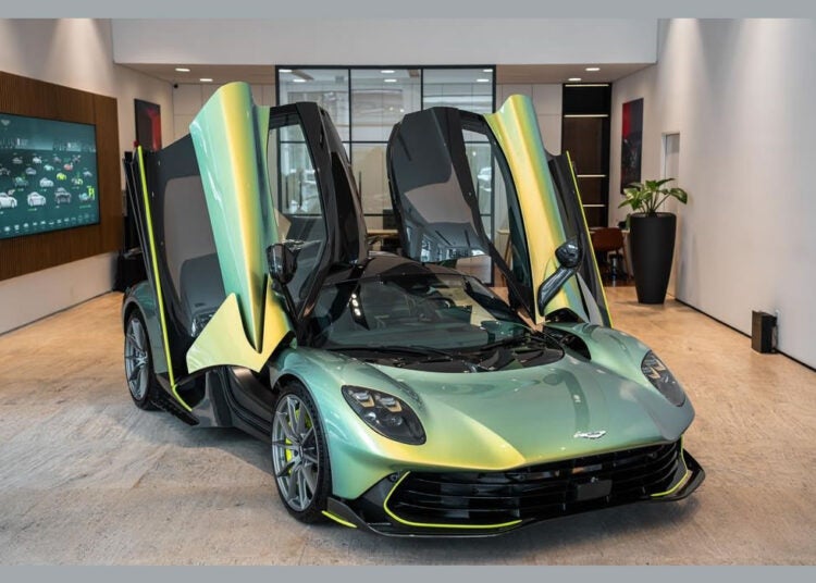 Aston Martin Valhalla