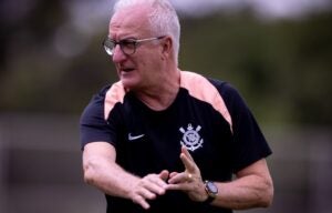 Corinthians luta para sair da zona de rebaixamento e lanterna