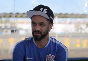 Ex-Corinthians é acusado de ameaçar ex-mulher