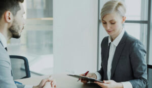 Como personalizar seu CV para diferentes setores no Brasil