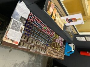 Polícia apreende mais de 2 kg de drogas em operação contra tráfico em condomínio de Hortolândia