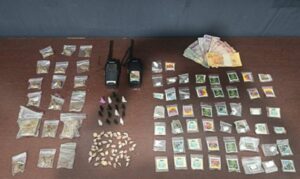Dois homens são presos por tráfico de drogas após tentativa de fuga em Hortolândia
