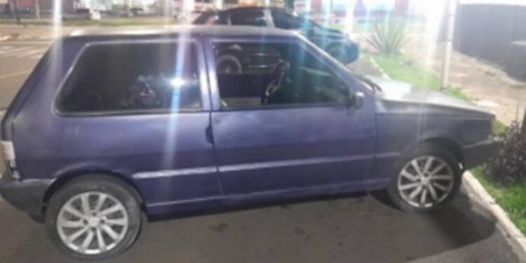 Furto de veículo na Avenida da Amizade, em Sumaré, termina com homem preso