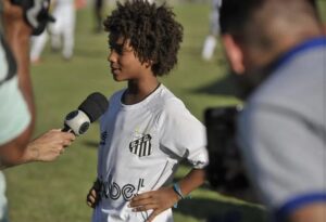 Santos garante Kauan Basile até 2028 após quase o perder