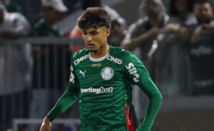 Larson fica no Palmeiras até 2030