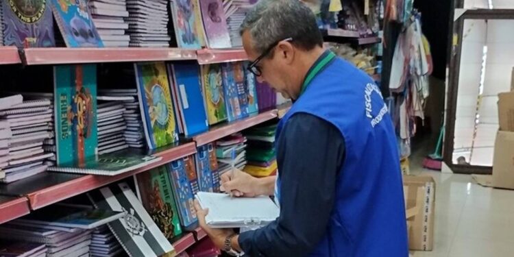 Dicas para não ser enganado nas compras de material escolar