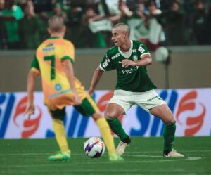 Palmeiras vence na Copinha com erro de arbitragem marcante