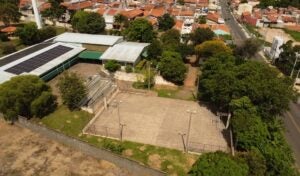 Hortolândia inicia obra de cobertura da quadra da Emef Villagio Ghiraldelli em fevereiro