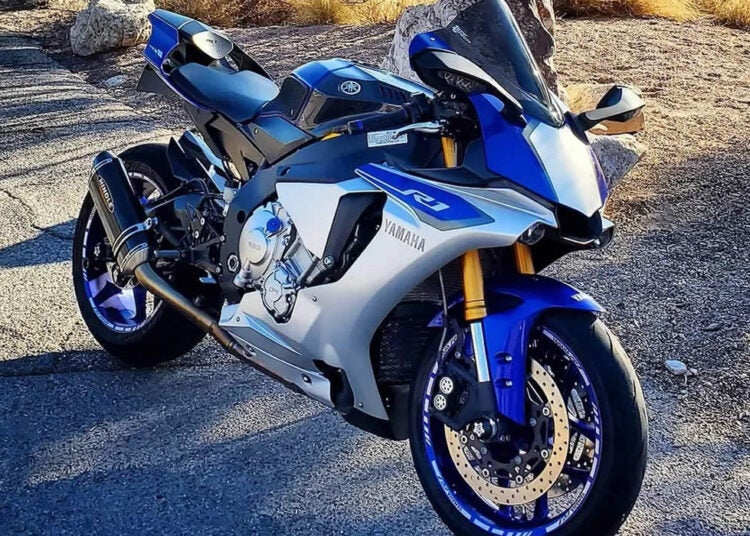 Yamaha R1