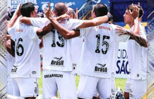 Santos vira e avança na Copinha para segunda fase líder e 100%
