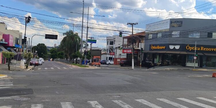 acesso ao Viaduto da Vila Real
