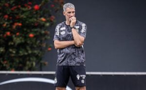 Santos: Vojvoda luta para melhorar retrospecto como visitante