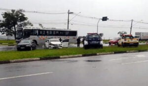 Acidente envolve cinco veículos na Avenida da Emancipação na manhã dessa quarta (11)