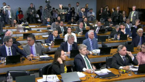 CPMI do INSS aprova quebra de sigilo de Lulinha e convoca André Moura