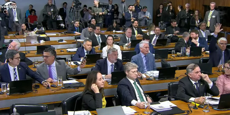 CPMI do INSS aprova quebra de sigilo de Lulinha e convoca André Moura