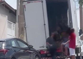 Caminhão roubado é abandonado em Hortolândia e mobiliza helicóptero Águia