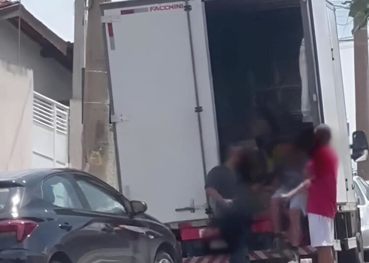 Caminhão roubado é abandonado em Hortolândia e mobiliza helicóptero Águia