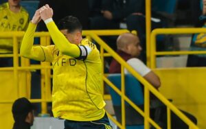 Cristiano chega ao gol 964 em vitória do Al Nassr