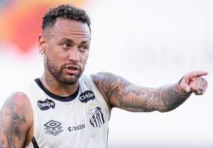 Neymar ficará de fora do próximo jogo