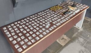 Suspeito é preso com cocaína e outras drogas no Jardim Monte Sinai