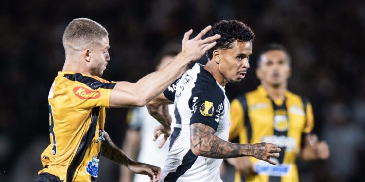 Corinthians perde para o Novorizontino e está eliminado do Paulistão