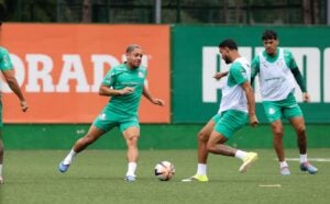 Palmeiras fecha preparação para pegar o Corinthians; confira a escalação