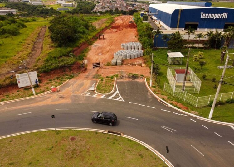 Prolongamento da avenida Panaíno