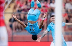 Rony decide e Santos vence Noroeste fora de casa