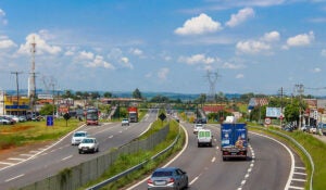 Interdição temporária de acesso na SP-101 para obras neste fim de semana