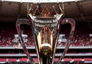 Supercopa: CBF explica expulsão polêmica