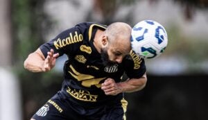 Thaciano se recupera e reforça Santos no Paulistão