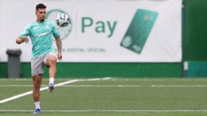 Palmeiras espera ter Paulinho 100% após Copa e Barros diz que “sabiam dos riscos”