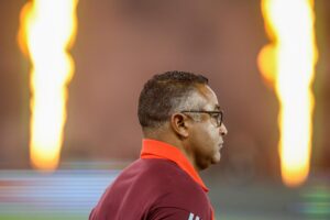 Roger Machado tem mais de 80% de aproveitamento em estreias