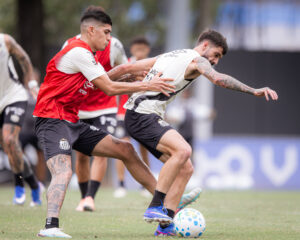 Neymar fica fora do treinamento santista mais uma vez