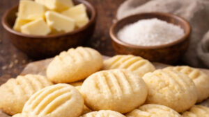 Biscoito de manteiga caseiro fácil que derrete na boca