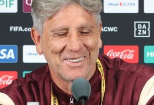 Vasco oficializa a contratação de Renato Gaúcho