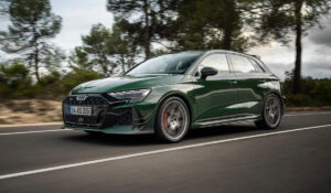 Audi lança RS 3 competition limited edição especial celebra 50 anos do motor cinco cilindros