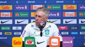 Ancelotti revela permanência do 4-2-4 e situação de dúvidas