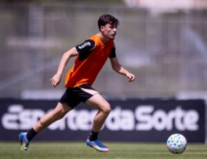 Corinthians se reapresenta visando confronto com a Chapecoense