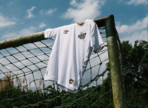 Santos divulga nova camisa; veja o novo uniforme