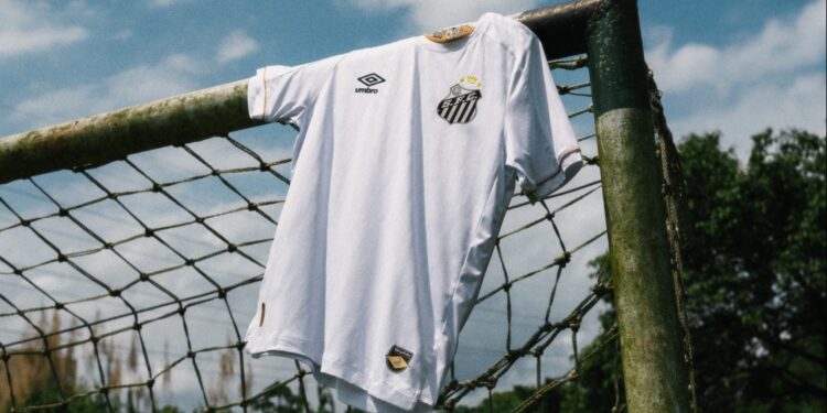 Santos divulga nova camisa; veja o novo uniforme