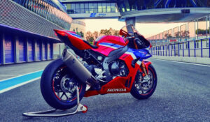 Nova Honda CBR1000RR-R Fireblade SP 2026 terá sua pré-venda realizada pela Webmotors