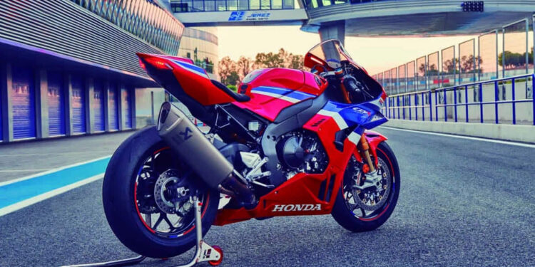 CBR 1000 RR-R Fireblade