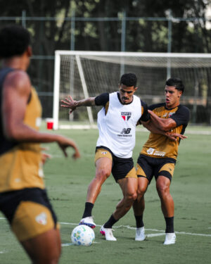 São Paulo retoma treinamentos visando maratona de jogos