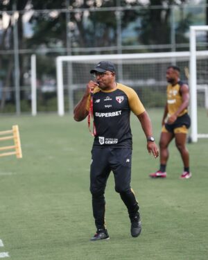 São Paulo: Roger Machado prepara semana de treinamentos cheia