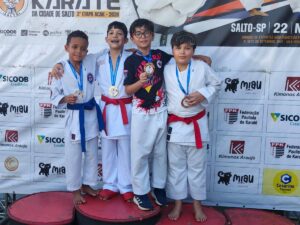 Karate de Hortolândia conquista duas medalhas de bronze